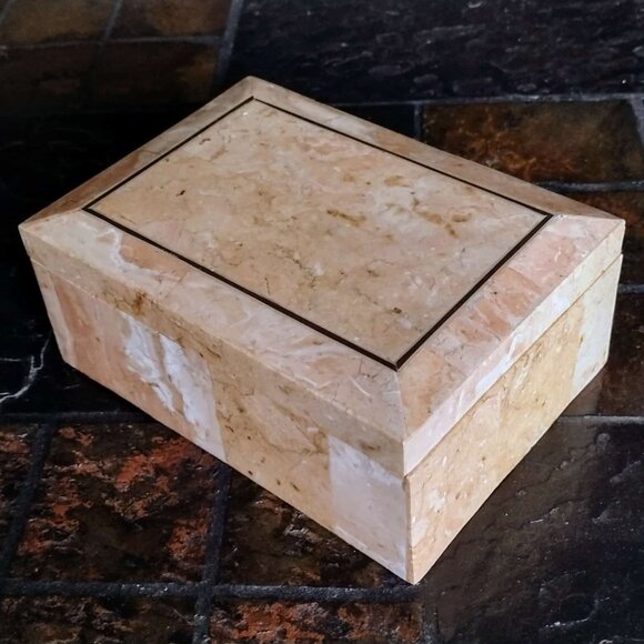 Vintage Coral Stone Jewelry Box - Picture 4 of 16